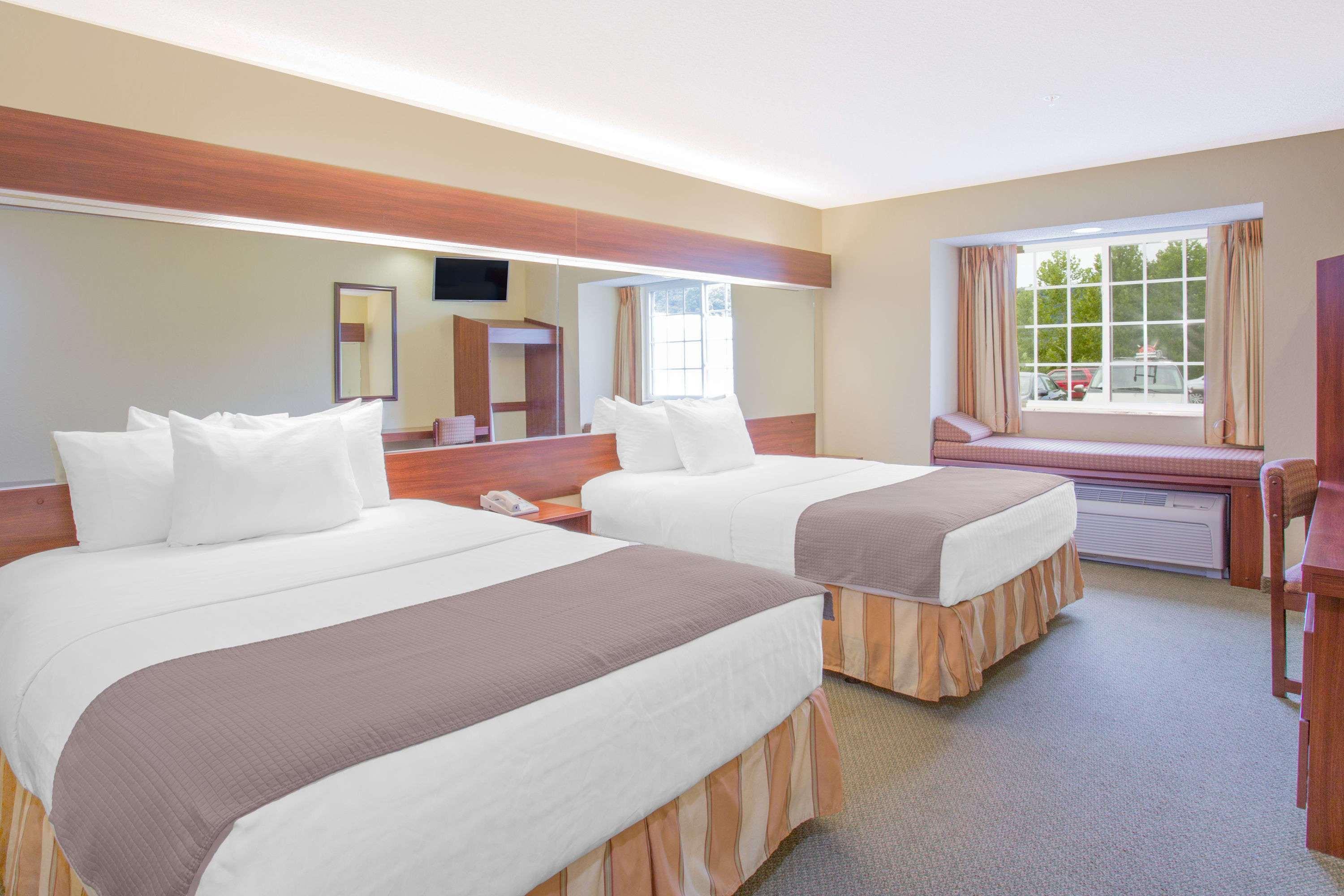 Microtel Inn And Suites Gassaway Extérieur photo