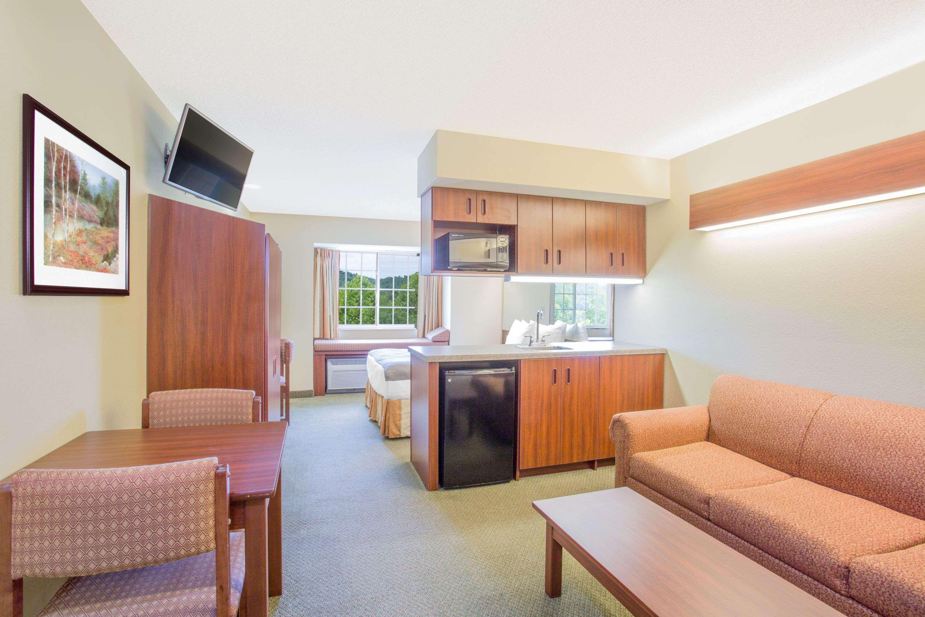 Microtel Inn And Suites Gassaway Extérieur photo