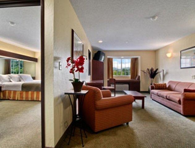 Microtel Inn And Suites Gassaway Chambre photo